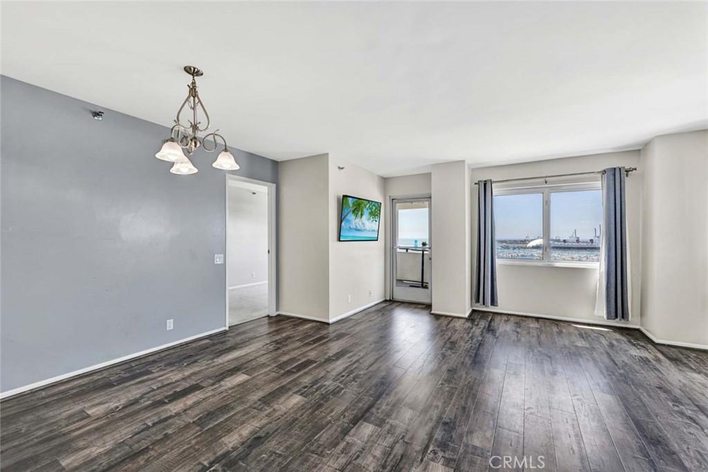 MLS #OC25256173 image #0