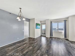 MLS #OC25256173 image #0