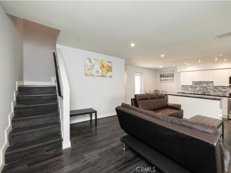 MLS #OC25256245 image #0