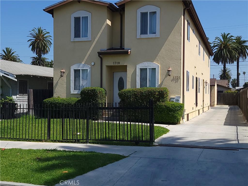 MLS #OC25256280 image #0