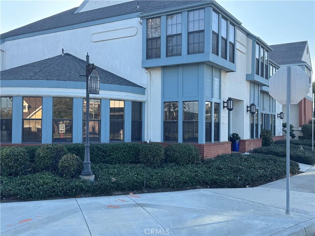 MLS #OC25256407 image #0