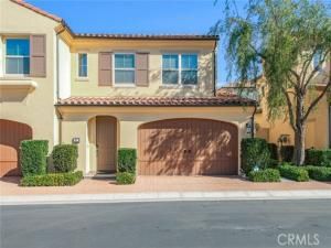 MLS #OC25256450 image #0