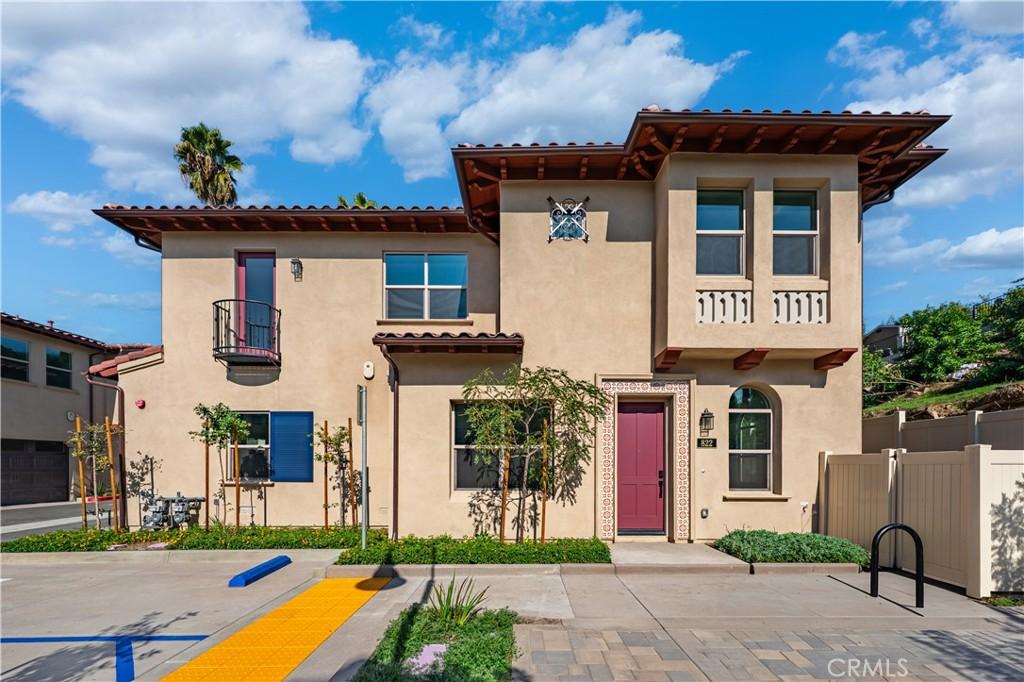 MLS #OC25256455 image #0