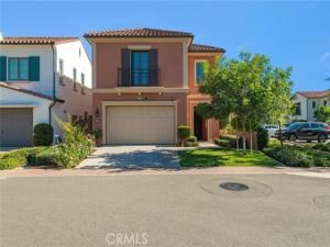 MLS #OC25256464 image #0