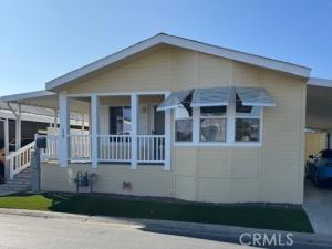 MLS #OC25256512 image #0