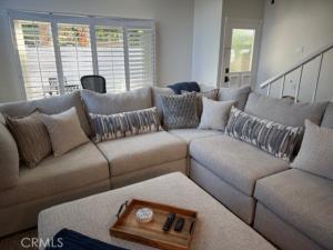 MLS #OC25256803 image #0