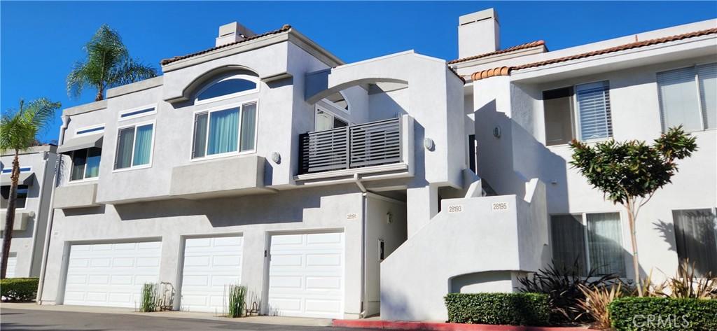 MLS #OC25256876 image #0