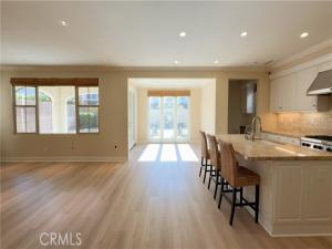 MLS #OC25256920 image #0