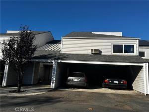 MLS #OC25256957 image #0