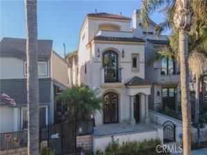 MLS #OC25257025 image #0