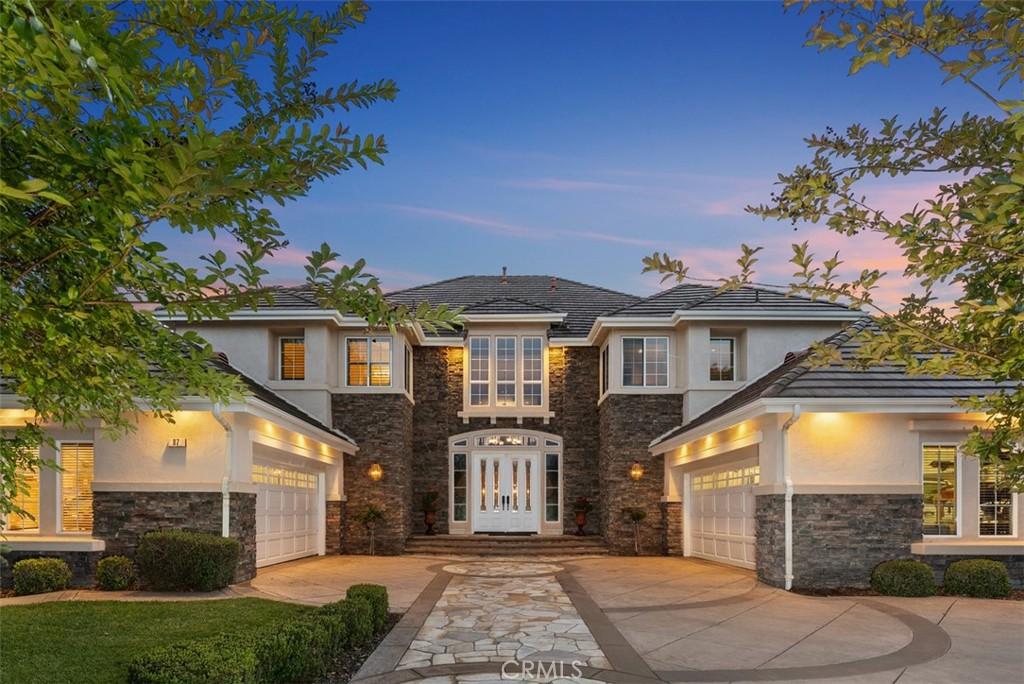 MLS #OC25257158 image #0