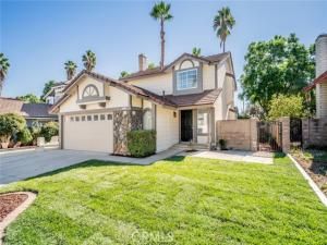 MLS #OC25257210 image #0