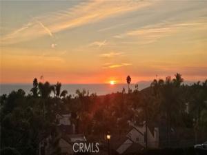 MLS #OC25257211 image #0