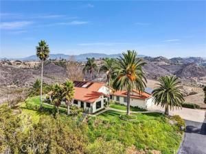 MLS #OC25257394 image #0