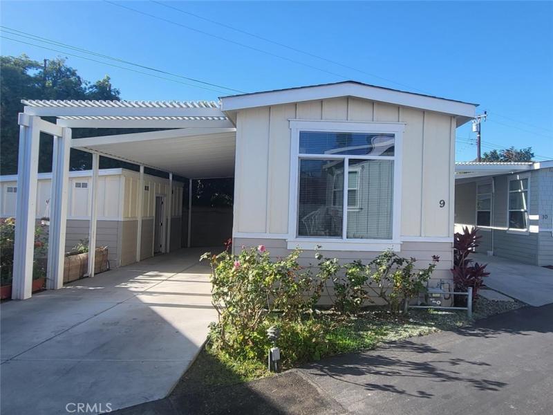 MLS #OC25257503 image #0