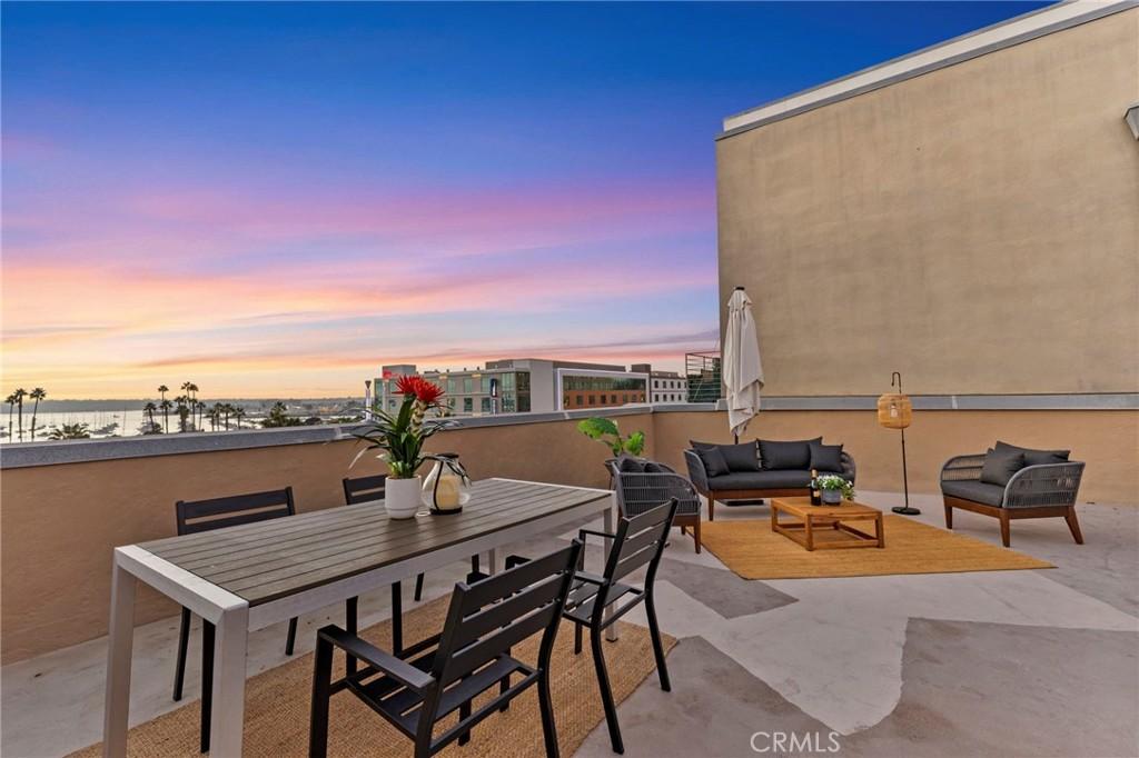 MLS #OC25257540 image #0