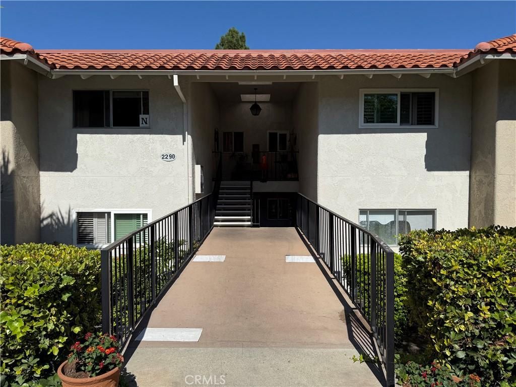 MLS #OC25257829 image #0