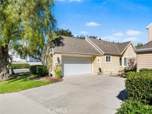 MLS #OC25257951 image #0