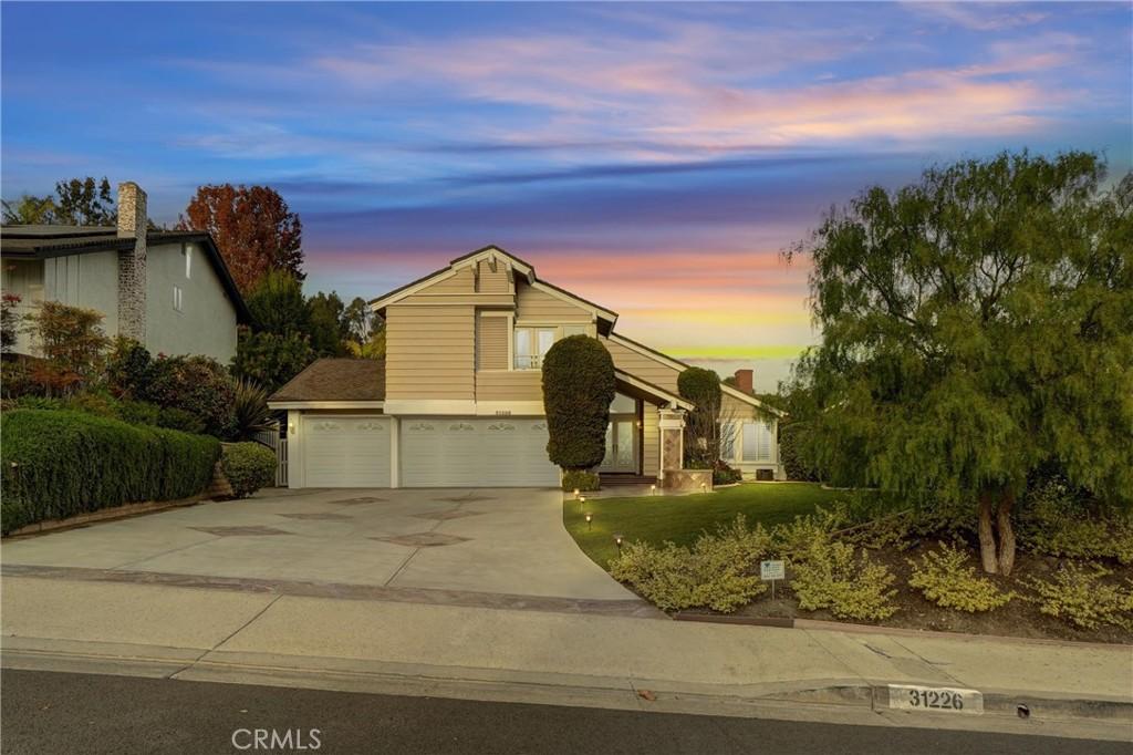 MLS #OC25257990 image #0