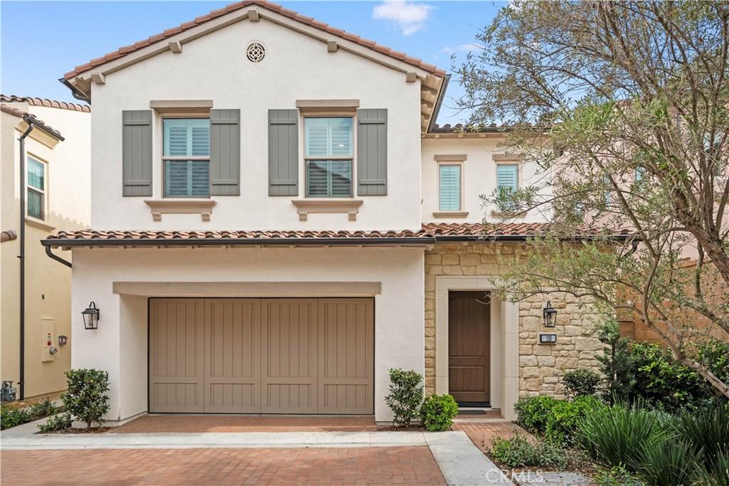 MLS #OC25258081 image #0