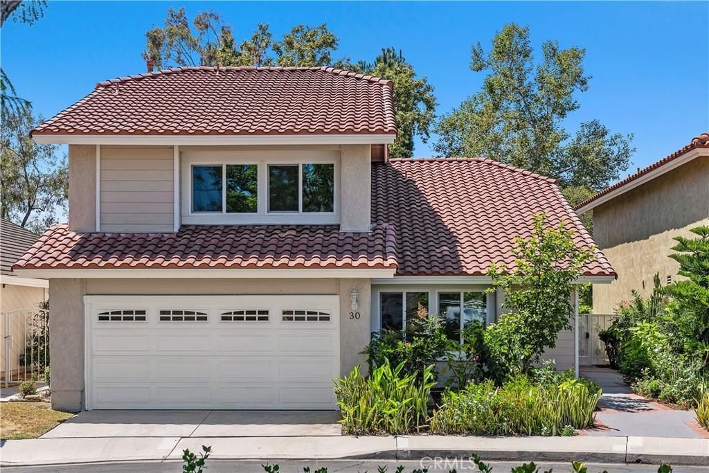 MLS #OC25258774 image #0