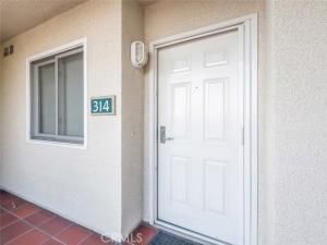 MLS #OC25258832 image #0