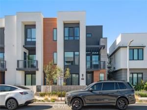 MLS #OC25258867 image #0