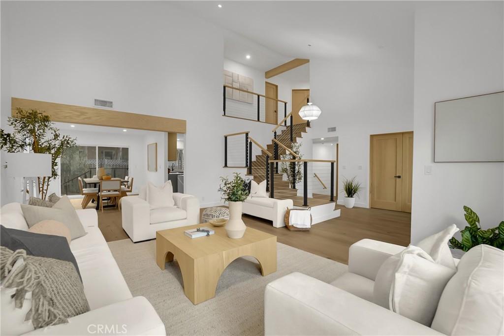 MLS #OC25258900 image #0