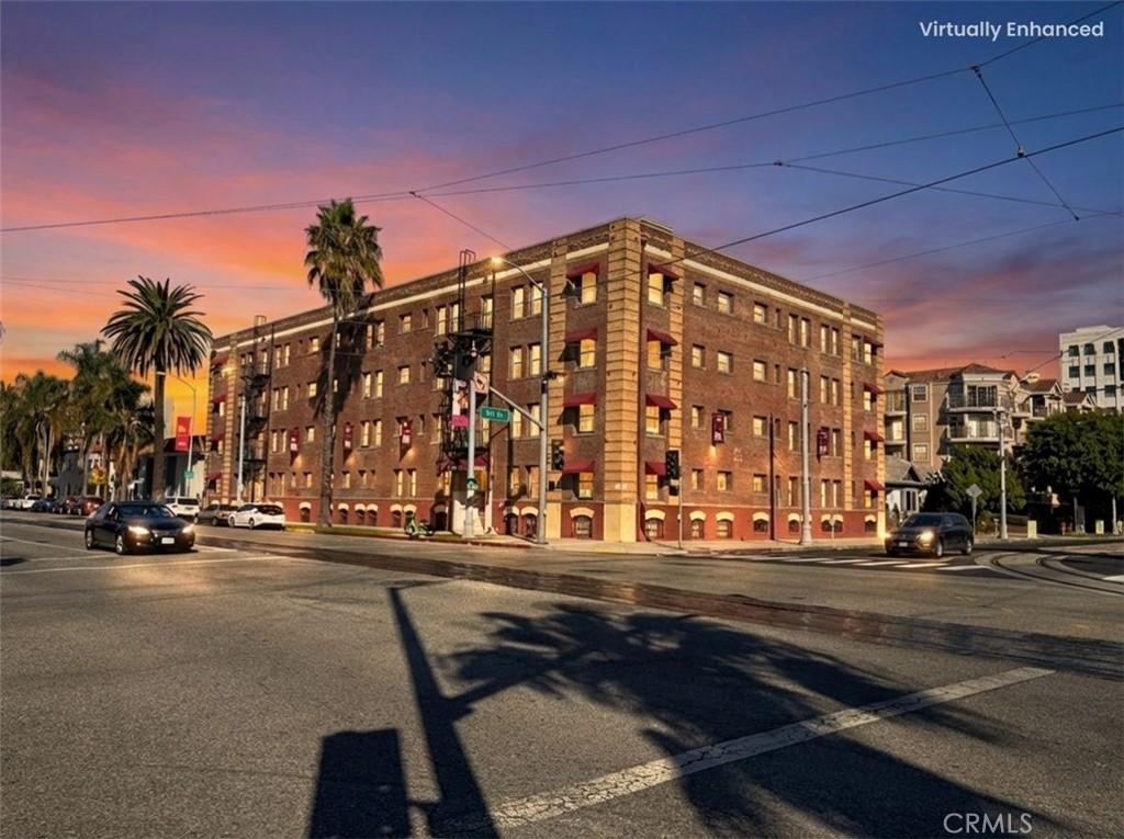 MLS #OC25259125 image #0