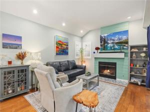 MLS #OC25259194 image #0