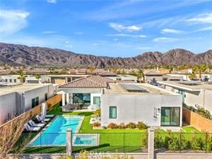 MLS #OC25259228 image #0