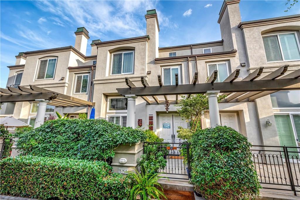 MLS #OC25259241 image #0