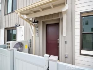 MLS #OC25259280 image #0