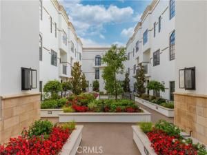 MLS #OC25259543 image #0