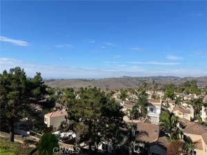 MLS #OC25259648 image #0