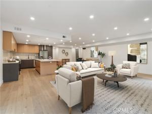 MLS #OC25259730 image #0