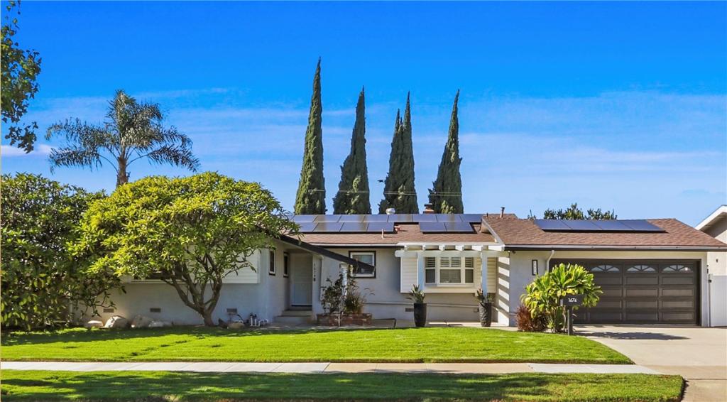 MLS #OC25260013 image #0