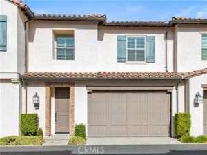 MLS #OC25260288 image #0