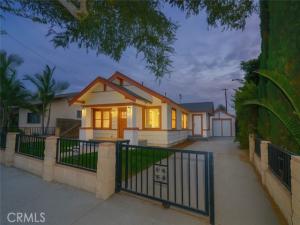 MLS #OC25260438 image #0