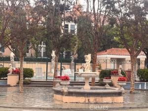 MLS #OC25260819 image #0