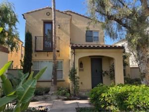 MLS #OC25260835 image #0