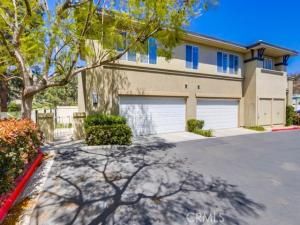 MLS #OC25260855 image #0