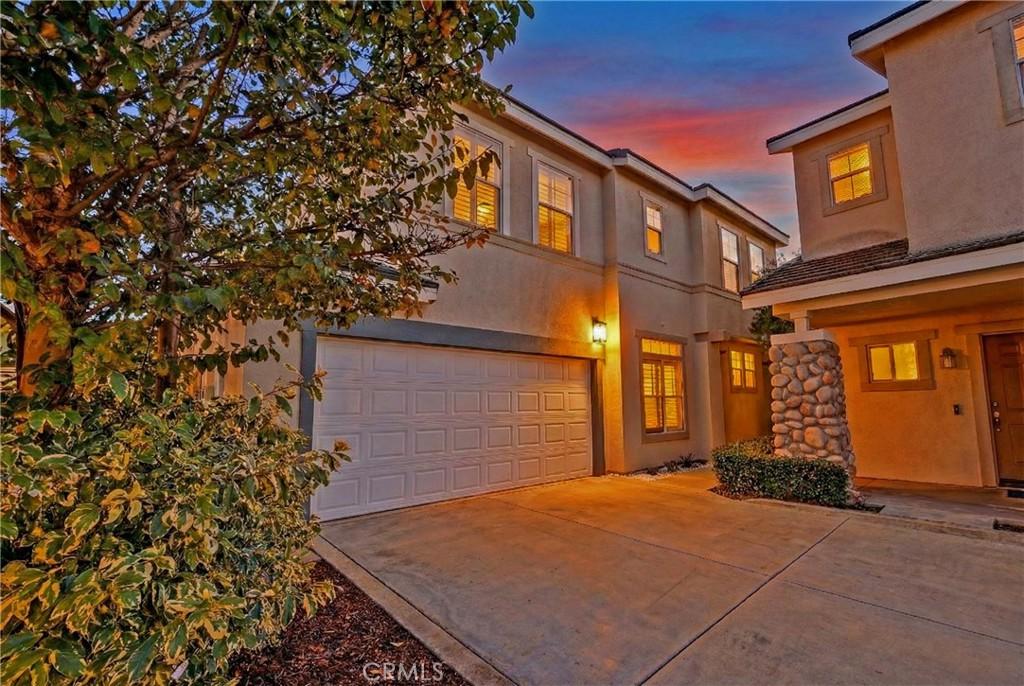 MLS #OC25261005 image #0