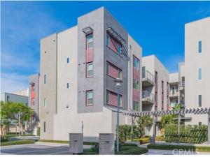 MLS #OC25261122 image #0