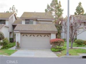 MLS #OC25261152 image #0