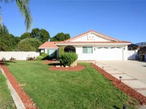 MLS #OC25261155 image #0