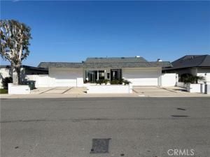 MLS #OC25261193 image #0