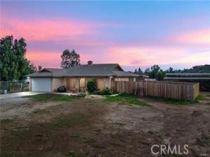 MLS #OC25261418 image #0