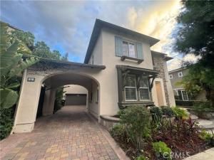 MLS #OC25261605 image #0