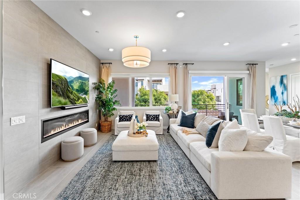 MLS #OC25261727 image #0